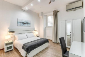New flat in front StPeter Square